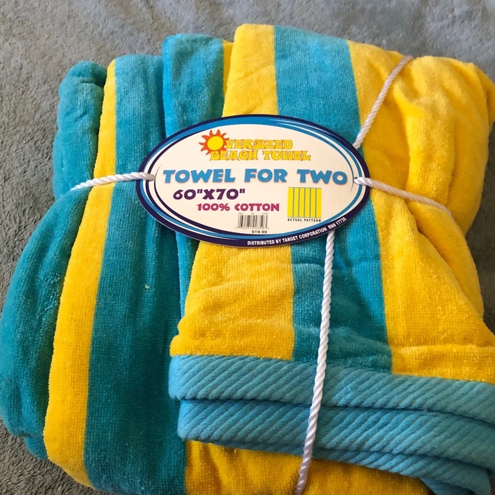 NWT Oversized Beach TOWEL FOR TWO 100% cotton
